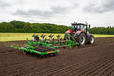 AMAZONE Teres 300 Onland: новый навесной оборотный плуг
