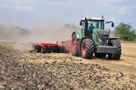 AGCO представляет новую систему управления почвообработкой Till Control